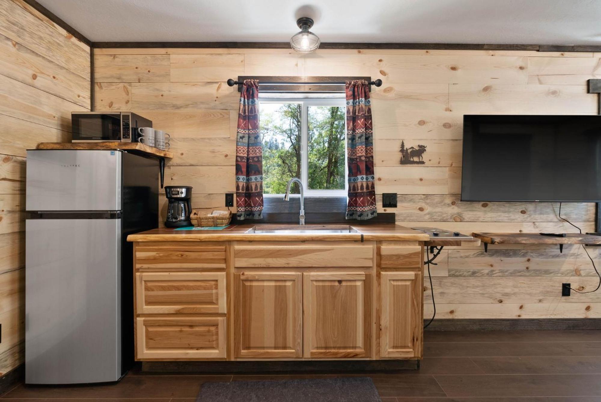 Lake Village Lodge Кер д'Ален Екстериор снимка