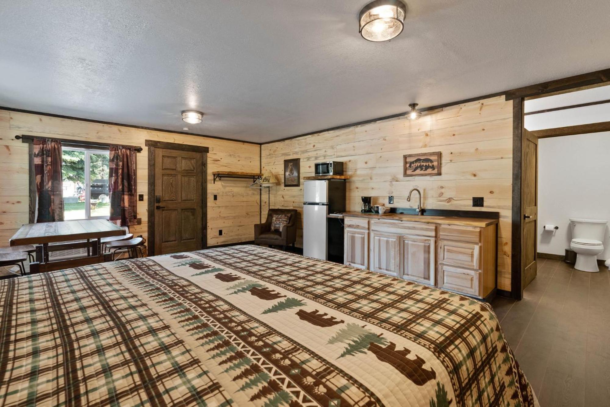Lake Village Lodge Кер д'Ален Екстериор снимка