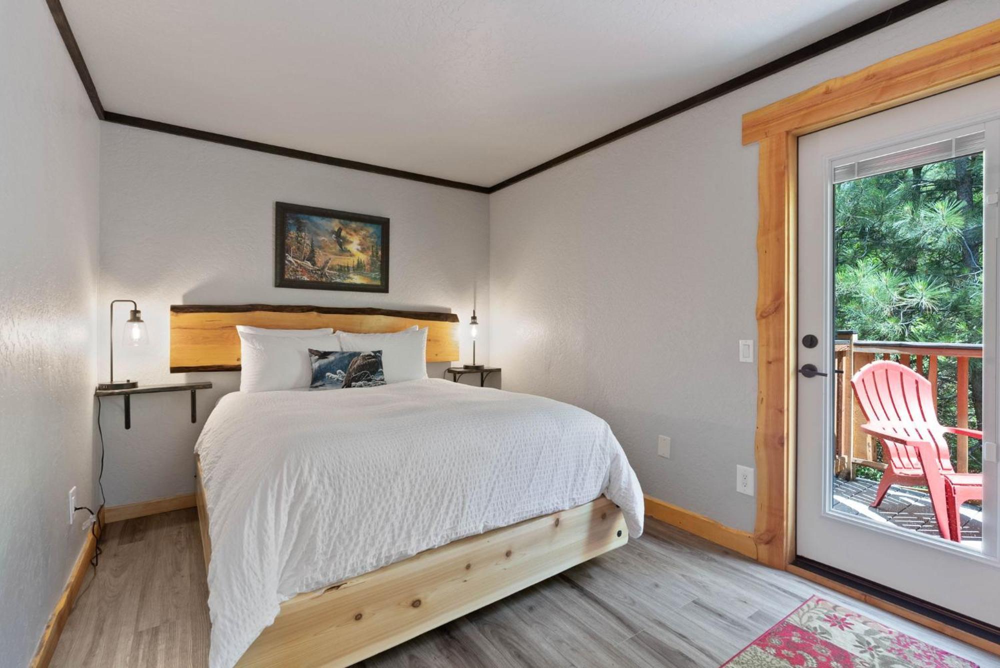 Lake Village Lodge Кер д'Ален Екстериор снимка